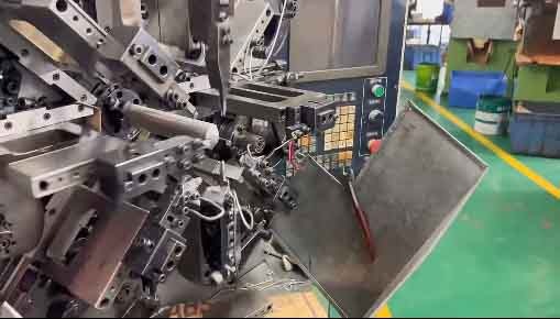 Equipos de producción para resortes de extensión