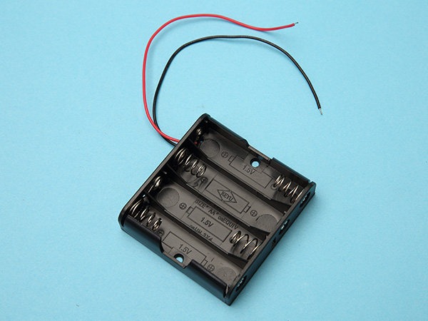 4xAA battery holder  (with wire)