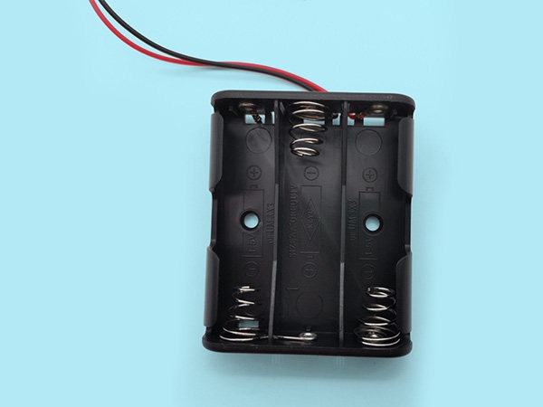 3 AA battery holder (with wire)