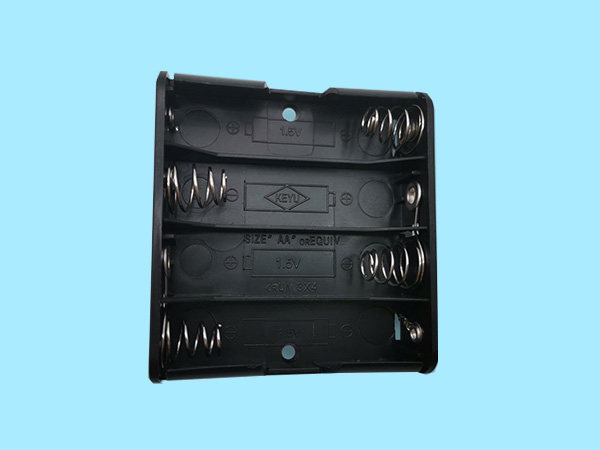 4AA battery holder