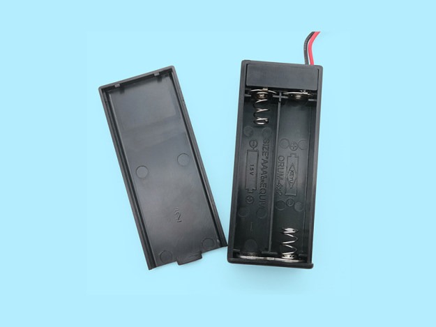 2 AAA battery holder with switch and cover