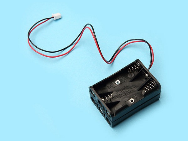 6 AAA battery holder with wire and connector