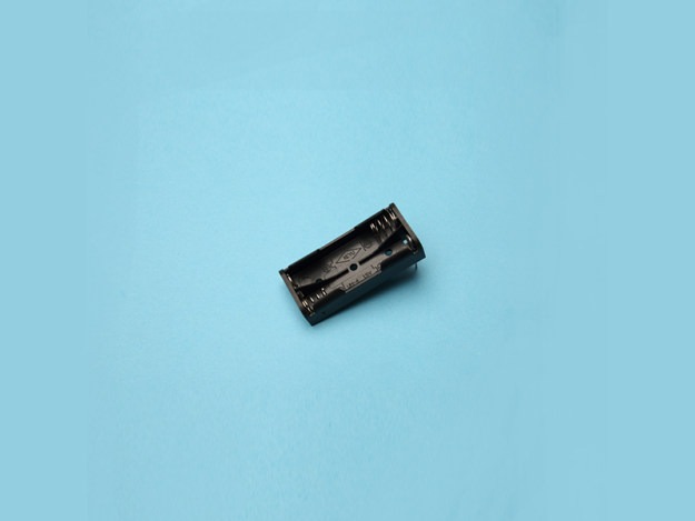 2 AAA battery holder with PC pin