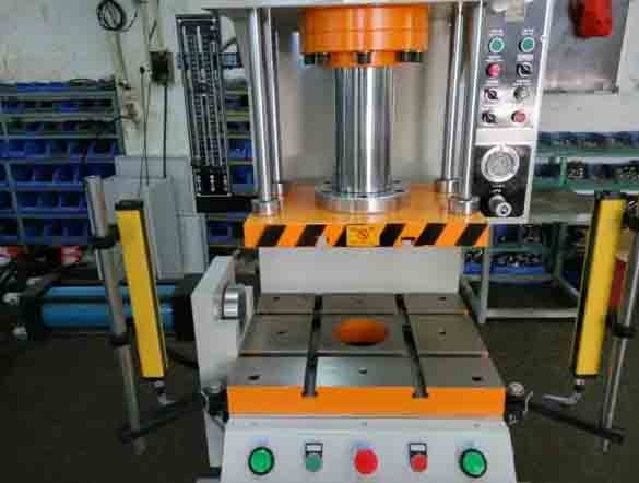 metal stamping equipment