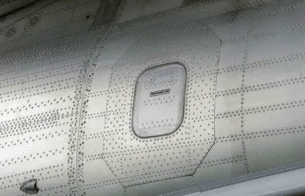rivets on the plane