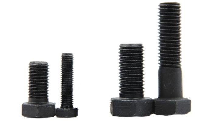 Hexagonal head bolt