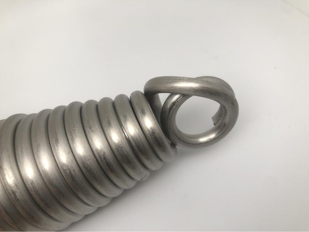 custom tension spring with German hook manufacturer