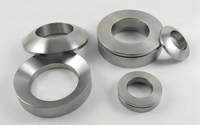 Conical washers and spherical washers