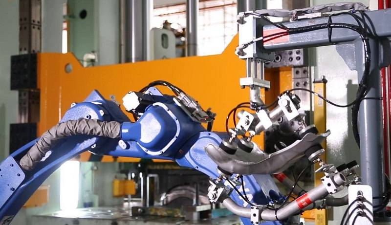 automation and robotics in metal stamping