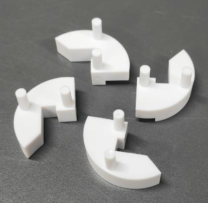 Plastic Retainer Supplier