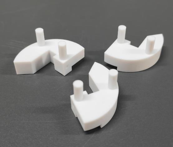 Plastic Retainer