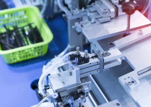 advantages of plastic injection molding