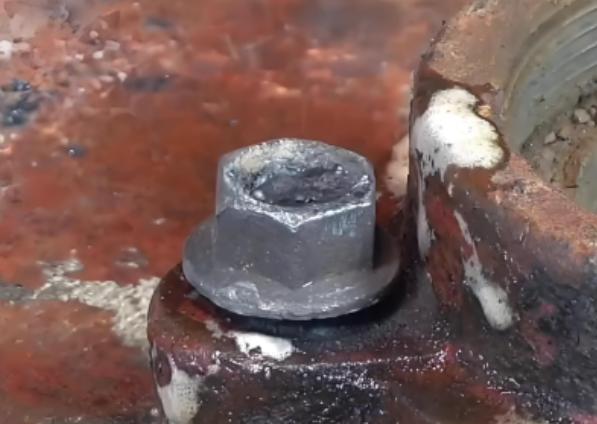 how to remove broken bolts