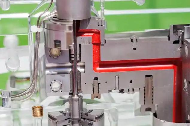 plastic injection molding process