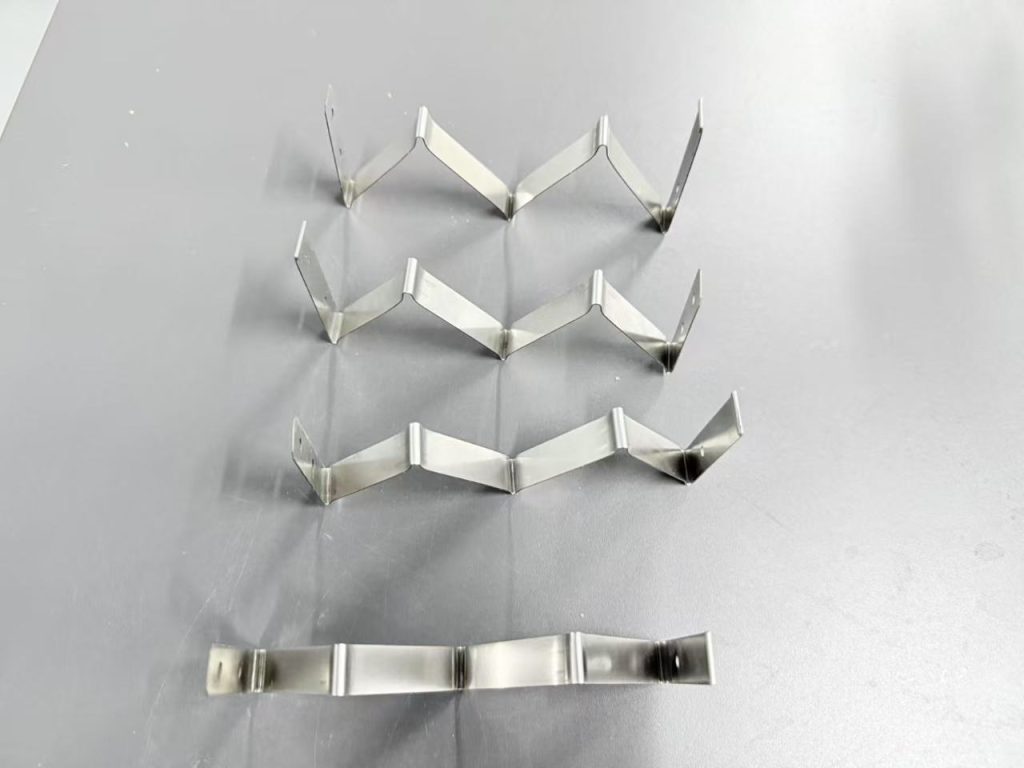 W-shaped Spring