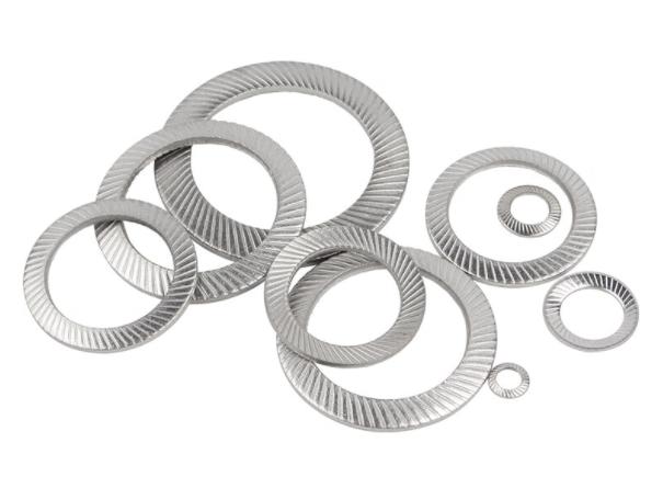 Lock washer against flat washer