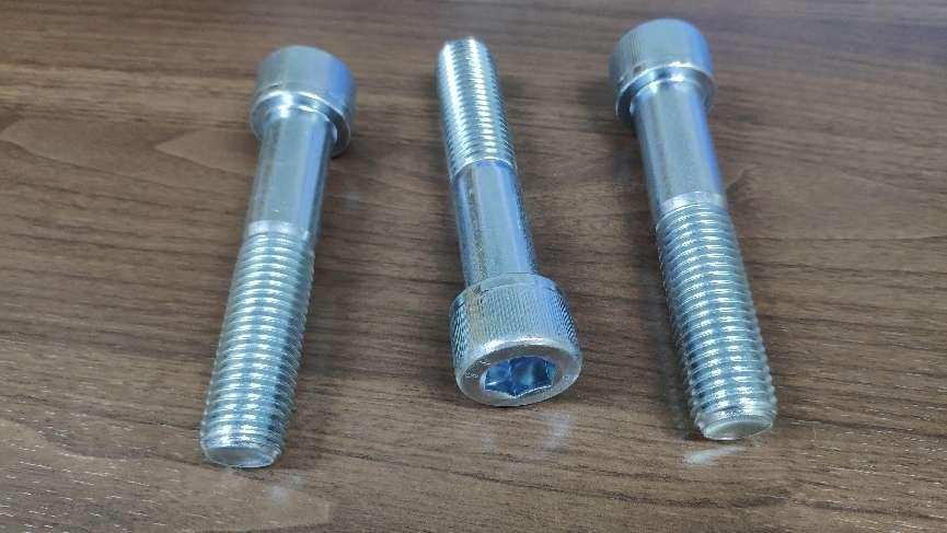 Socket Cap Screws Half-threaded with Knurl