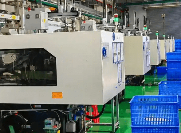 choose custom plastic injection molding service