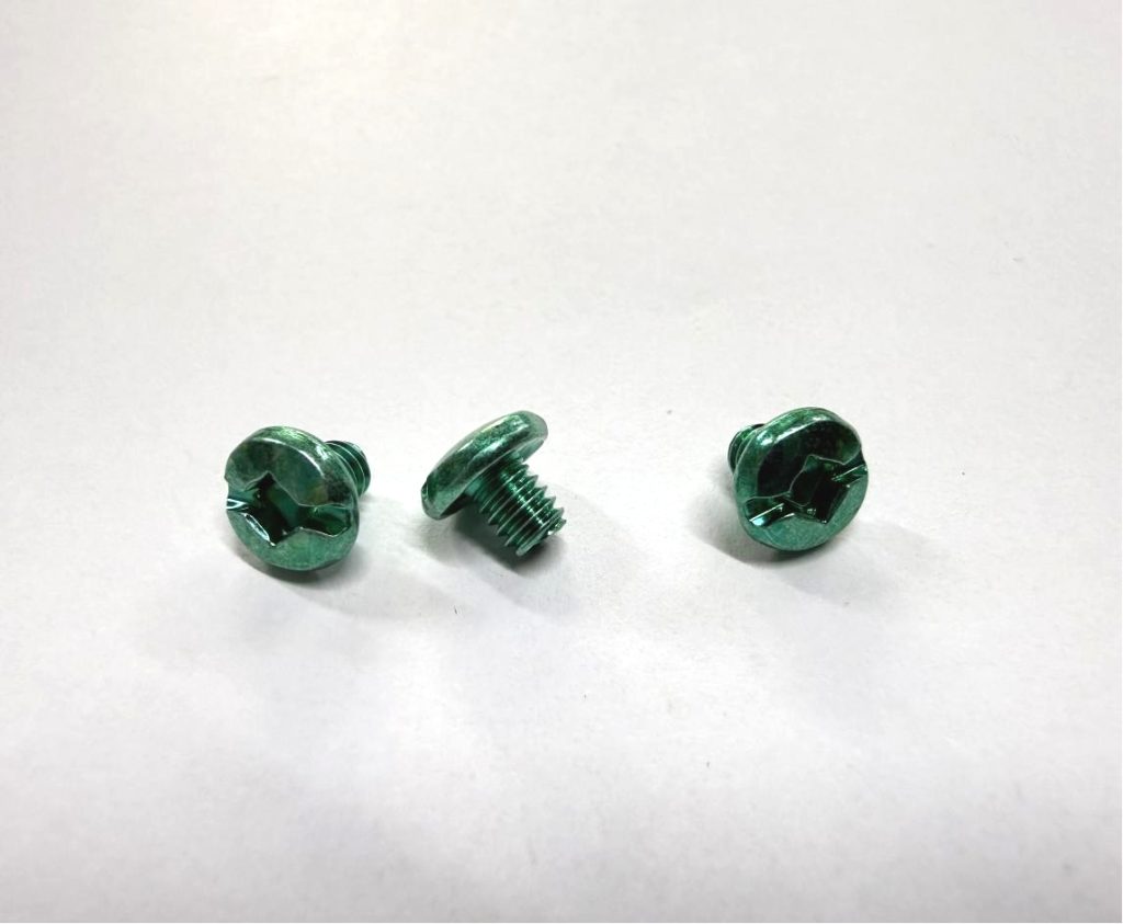 Green Zinc-Plated Pan Head Combination Screws